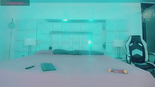 Britany montiel online show from January 10, 7:31 pm