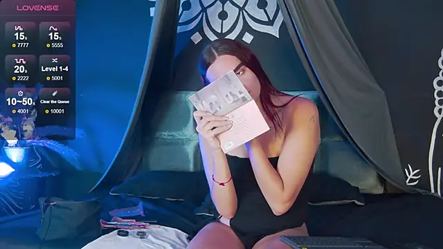 Maylu Fox online show from September 20, 1:06 pm