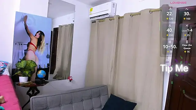 zou quira online show from March 7, 3:12 am