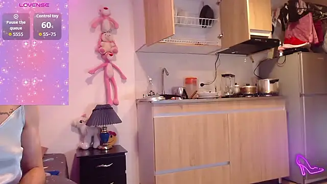 AllysonStonne online show from January 16, 1:47 am