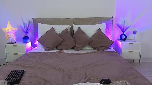 Jules night online show from November 20, 10:32 pm