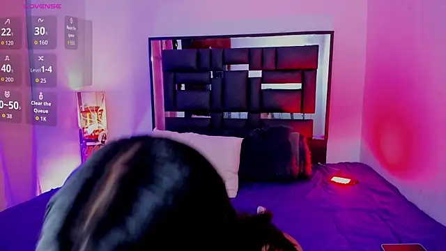 REINA ADAHARA online show from November 5, 10:48 am