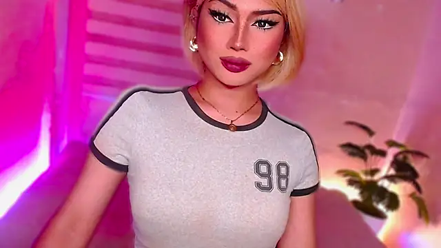 MissRumi Hunter online show from July 7, 9:52 pm