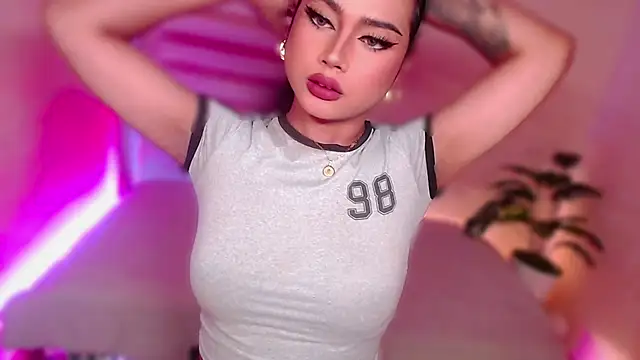 MissRumi Hunter online show from July 18, 9:16 am