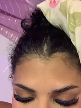 luluzinhax online show from March 4, 4:40 am