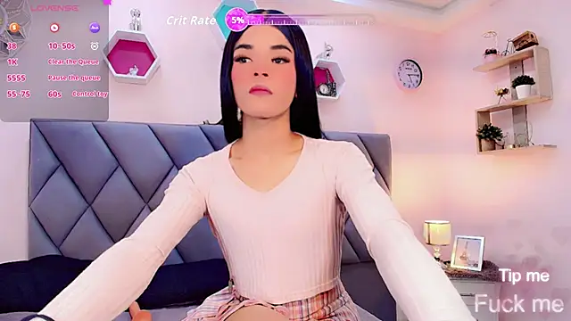 Amira Ember online show from September 9, 8:40 pm