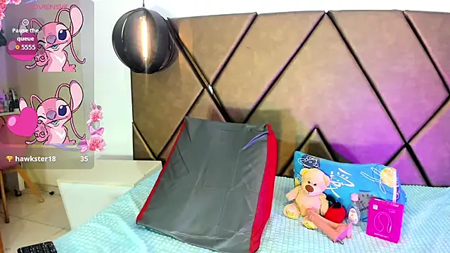 PenelopeGuzman   online show from July 22, 7:51 pm