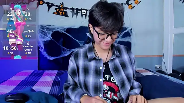 Tsuki Maru online show from October 23, 8:35 pm