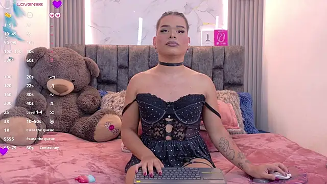 Ava Cristi online show from February 14, 7:10 pm