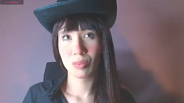 Electra Gosselin online show from December 18, 3:56 am