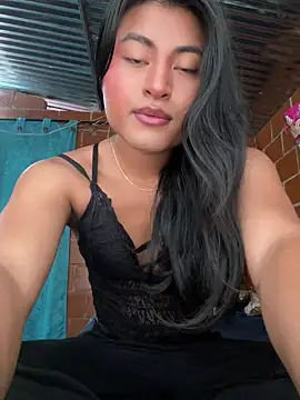 Michelle Narvaez online show from September 12, 8:25 pm