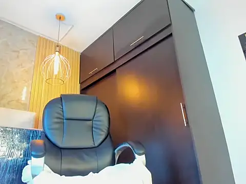 Marian Cristal online show from April 11, 5:57 am