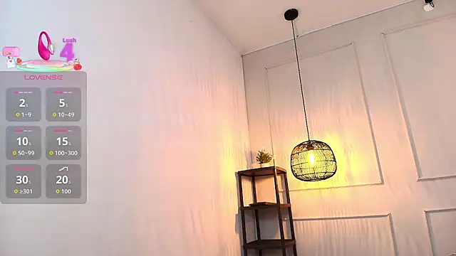 Nikki Vesper online show from November 25, 12:07 pm