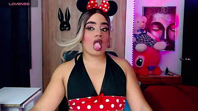 Snapshot of Sofiabigcock22 chatting on October 14, 11:48 pm Sofiabigcock22 online show from October 14, 11:48 pm