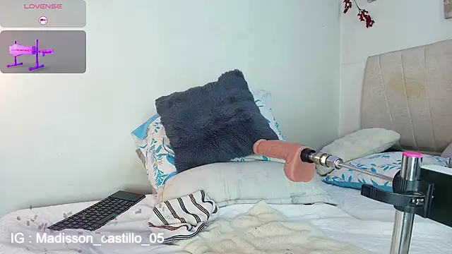 Maddisson quenn05 online show from February 13, 9:11 pm