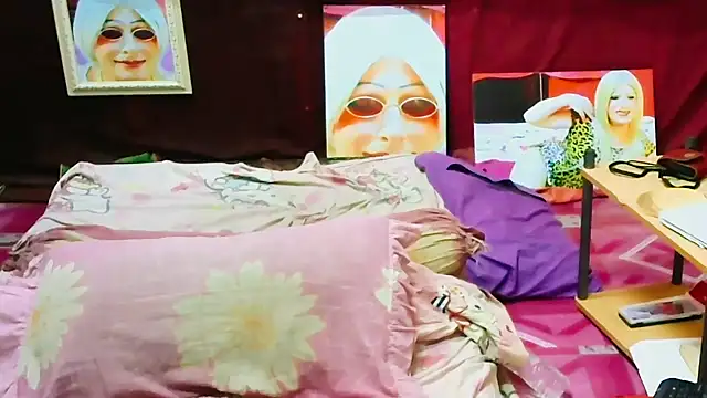 horni4luv online show from April 11, 11:08 pm