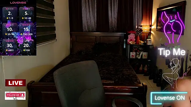 xWorldClassKellyx online show from February 27, 1:22 am