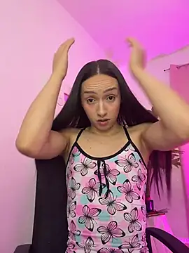 BabyLauritaa online show from June 4, 7:39 pm