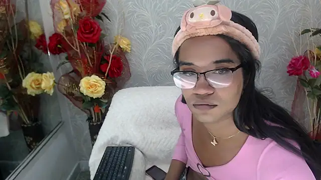 horny bri  online show from November 20, 1:44 pm