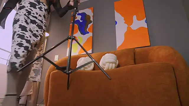 nylonisabella online show from November 6, 9:26 pm