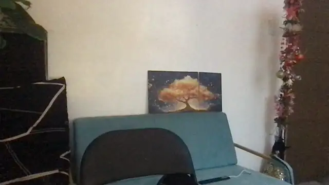 miapasitaa online show from December 19, 8:36 pm