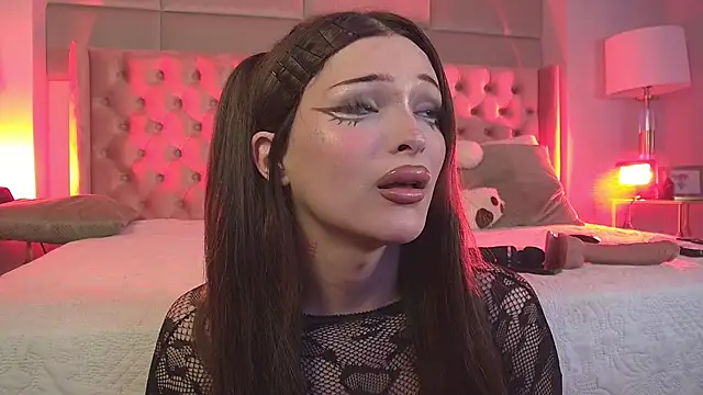 KatiaFinesse online show from November 20, 5:24 pm