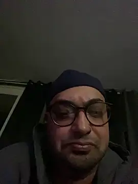 juicythickclit69 online show from November 23, 2:46 am