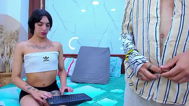 Loversinfire2 online show from March 22, 2:16 am