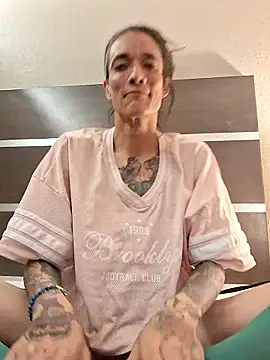 MaitressePomme3 online show from April 7, 9:32 am