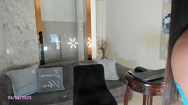 MafeArias23 online show from December 4, 1:48 pm