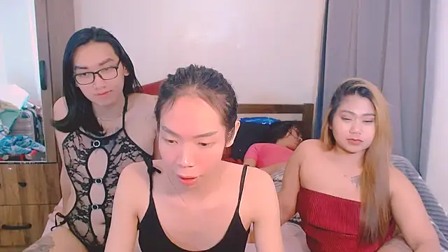 lil cummer69 online show from February 10, 6:26 pm