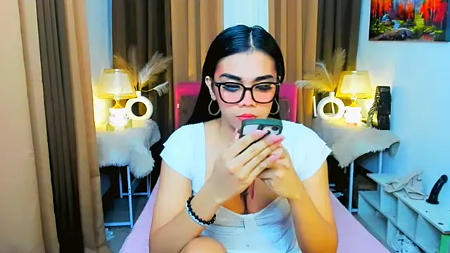 demsayhollywood555 online show from January 10, 12:22 pm