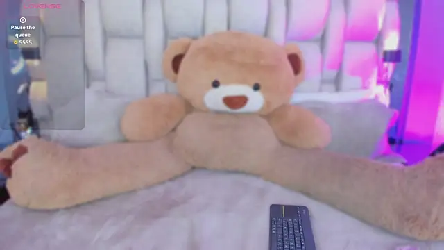  PaulinaDoll  online show from April 16, 4:46 am