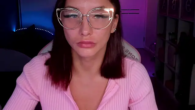 SibylVex online show from February 26, 11:59 am