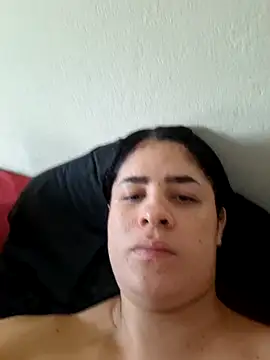 Neveencantada00 online show from February 25, 8:24 pm