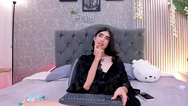 lana gill1 online show from April 16, 9:39 pm