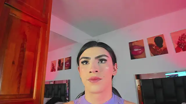 Isabella Moon9 online show from March 13, 11:27 am