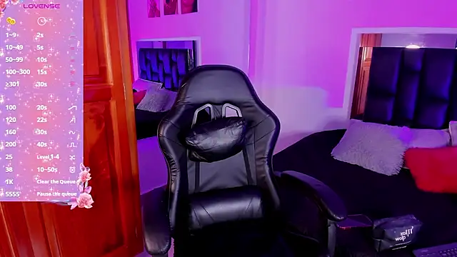 Isabella Moon9 online show from March 14, 11:58 am