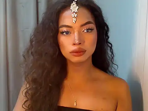 girlyteengrl online show from March 19, 6:35 am