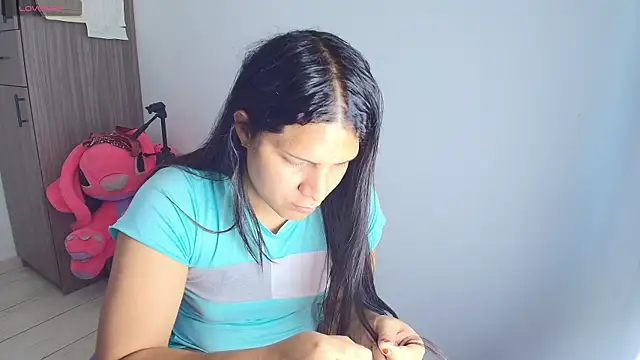 alys love online show from April 14, 2:22 pm