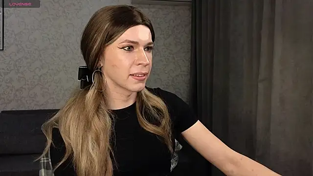 Anna inHear online show from April 6, 5:24 pm