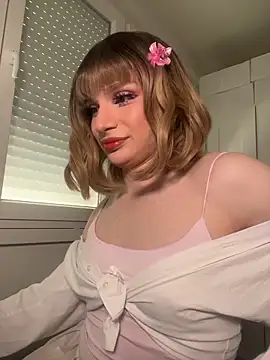 Julia SweetBaby online show from April 1, 2:47 pm