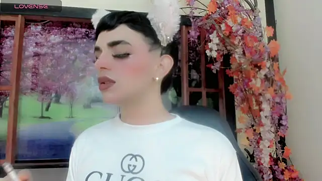 Maddye Fox online show from April 1, 7:33 pm