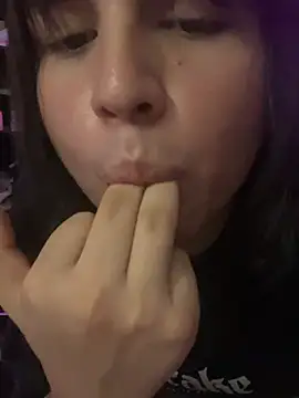 Daniellesins1 online show from April 18, 4:47 am