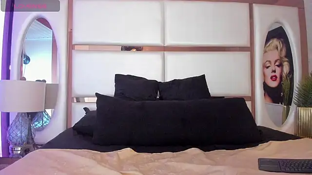 mxli divine  online show from March 21, 10:47 pm