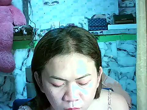 ur lovelychen online show from April 1, 3:19 am