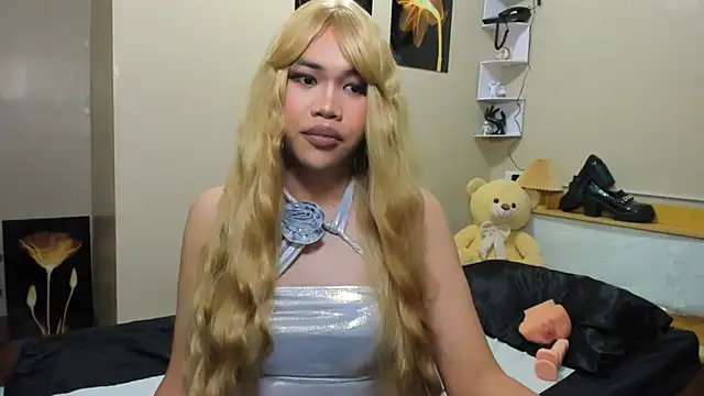 hugecelestina online show from April 15, 2:22 pm