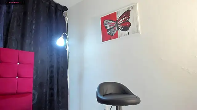 Camilaladysmith online show from March 20, 9:05 pm