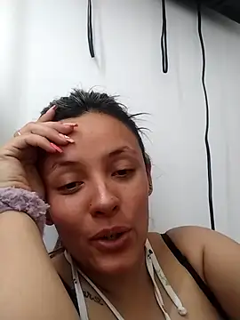 CynthiaMore online show from June 3, 6:22 pm