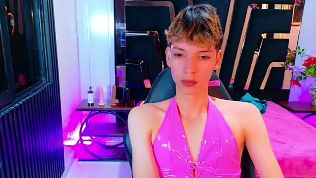 Stefany PiInk online show from March 29, 1:22 pm